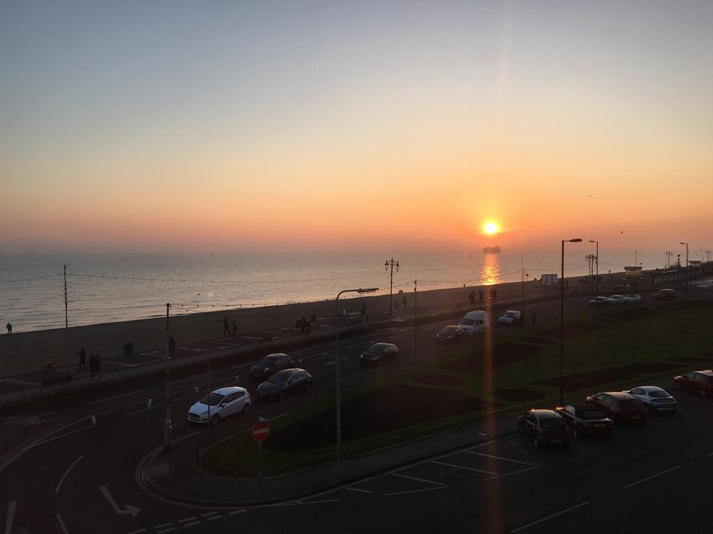 Stones Throw From The Beach - Stunning Sea View Portsmouth Kültér fotó